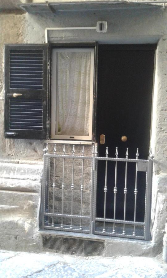 Vila Monolocale Fronte Strada Napoli Centro Storico Exteriér fotografie