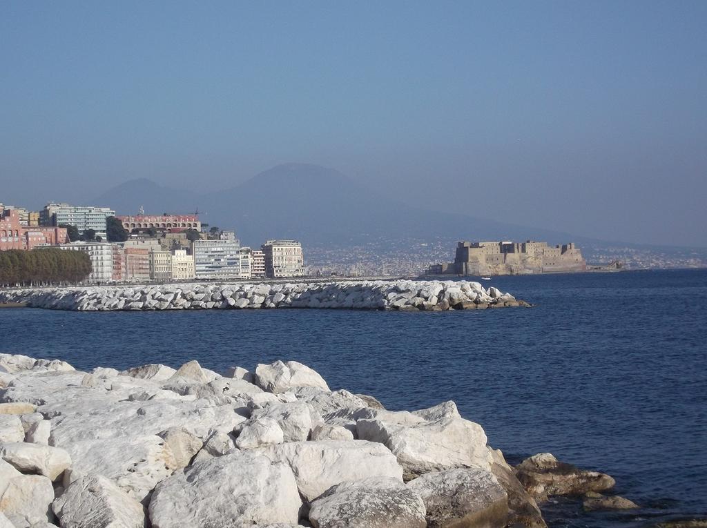 Vila Monolocale Fronte Strada Napoli Centro Storico Exteriér fotografie